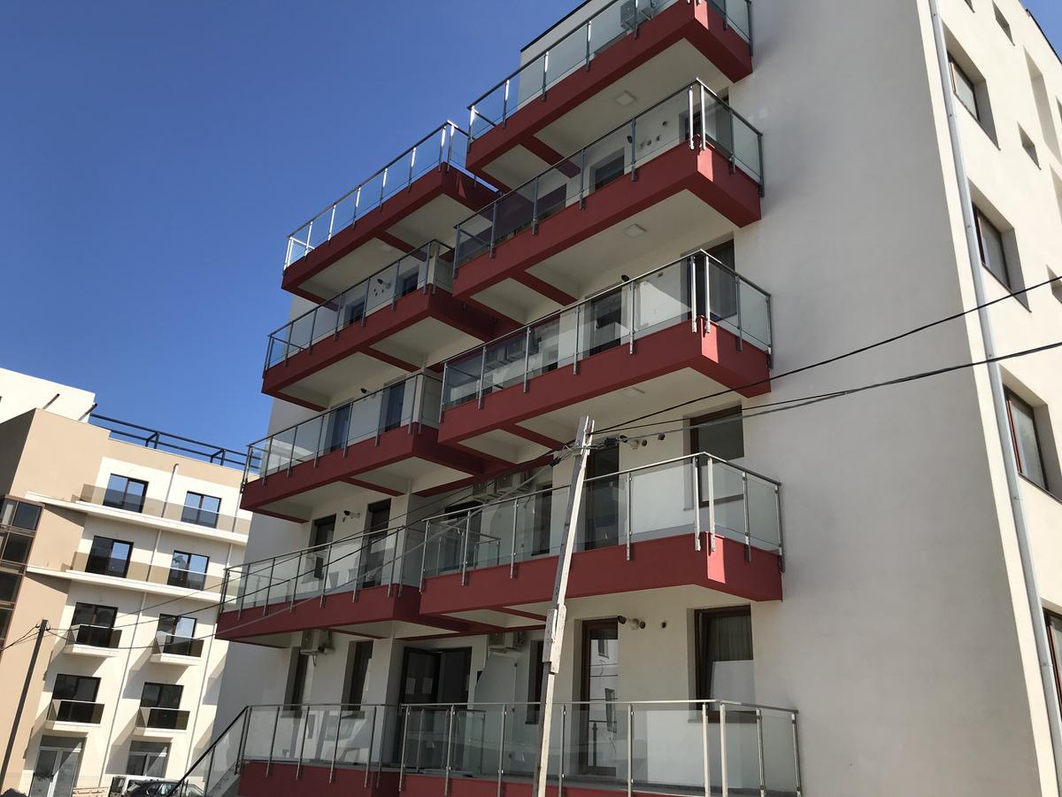 London Apartment Năvodari Екстериор снимка