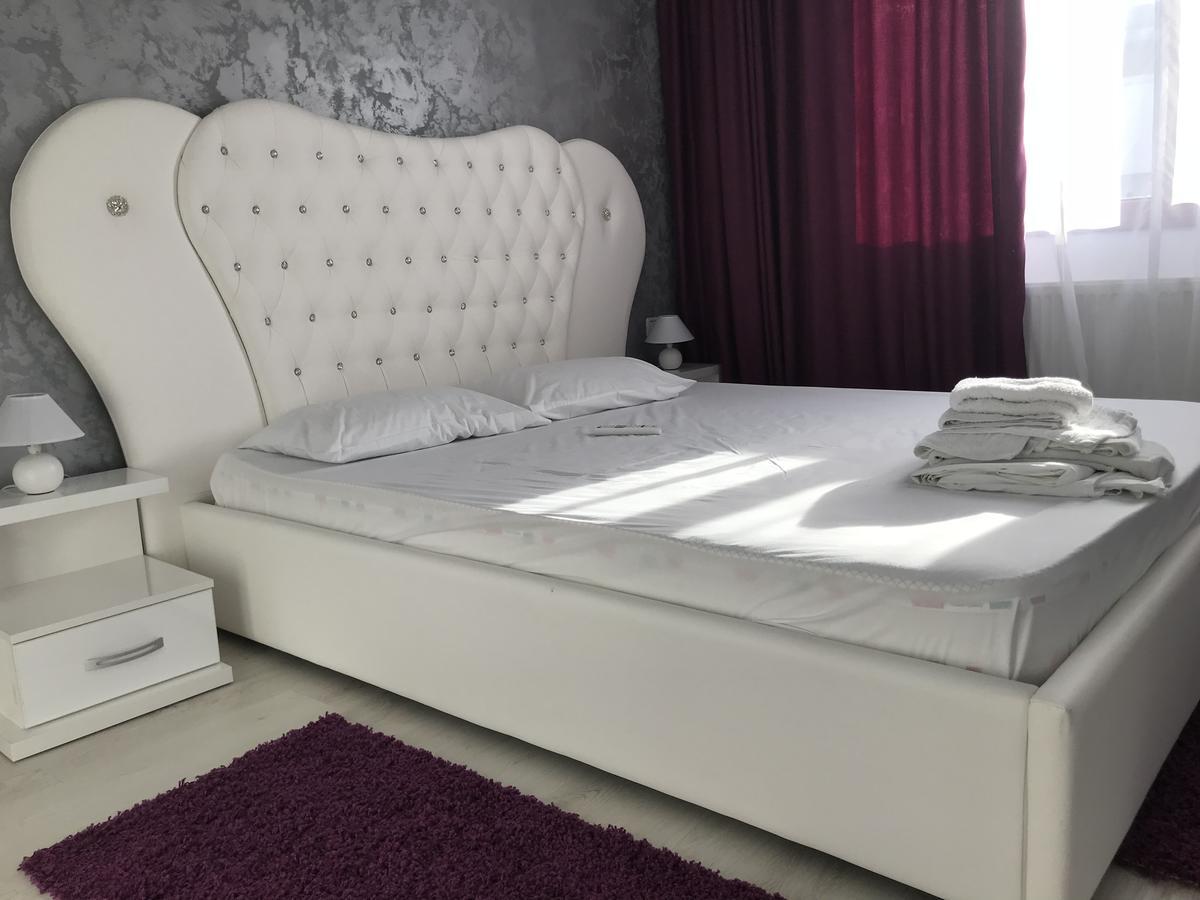 London Apartment Năvodari Екстериор снимка